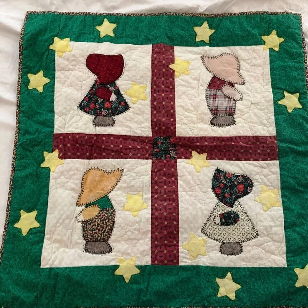 Vintage Sunbonnet Sue Wall Hanging Sz 33